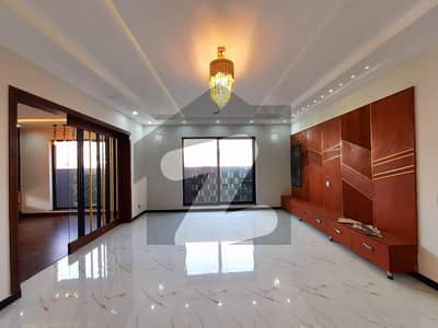10 Marla Modern House In DHA Phase 5 Lahore FOR SALE