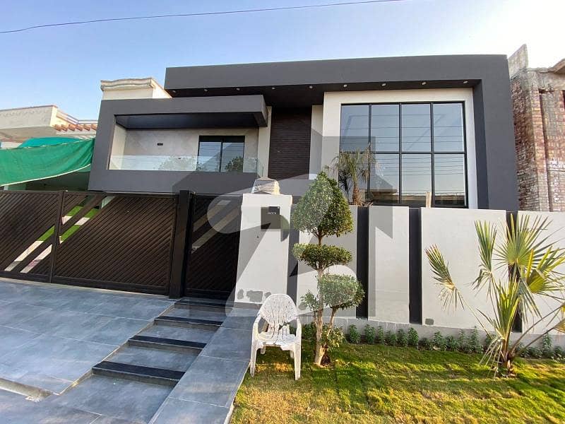 ویلینشیاء ہاؤسنگ سوسائٹی لاہور میں 6 کمروں کا 1 کنال مکان 8.9 کروڑ میں برائے فروخت۔