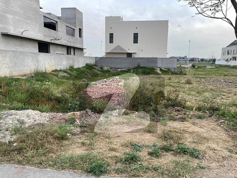 1 Kanal Plot for sale Situated DHA Phase 8 Plot # Z6 125 Possession