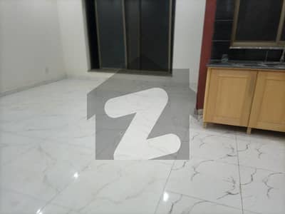 1 BHK APARTMENT AVAILABLE FOR RENT.