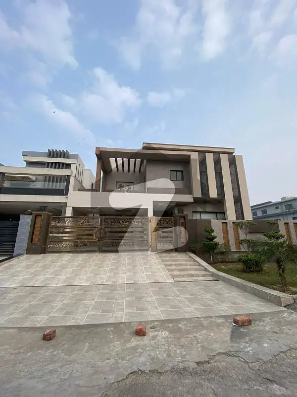 1 Kanal Modern Design Fully Furnished Double Hight Lobby for Sale House in Valencia Town Lahore