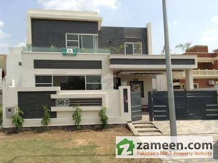 DHA - Phase 5 - Luxurious 10 Marla House For Sale