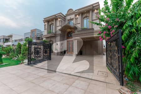 1 KANAL EXCELLENT SUPER LUXURY HOUSE FOR SALE IN DHA PHASE 8