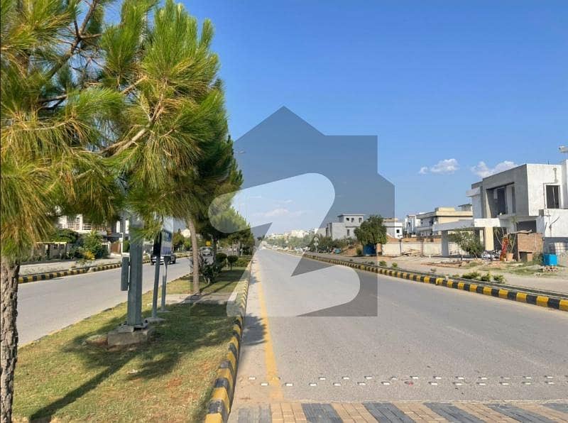 1 Kanal Main Sir Syed Blvd Level South Face Plot For Sale In Sector D130 Feet Road DHA II