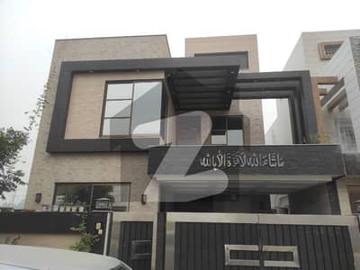 8 Marla portion for rent in Bahria orchard Lahore