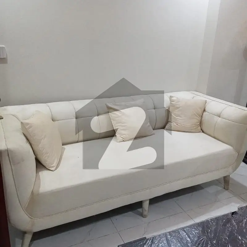 A beautiful and allegiance 1 bed Furnished available for rent in Bahria town Lahore. It is available at very affordable rate.