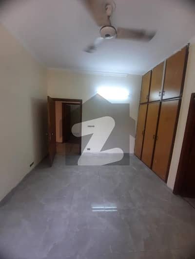 10 Marla Full House Available For Rent In DHA Phase 1 Block P