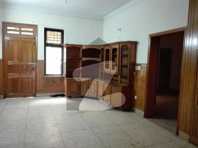 1 Kanal House For sale In Model Town - Block B Lahore