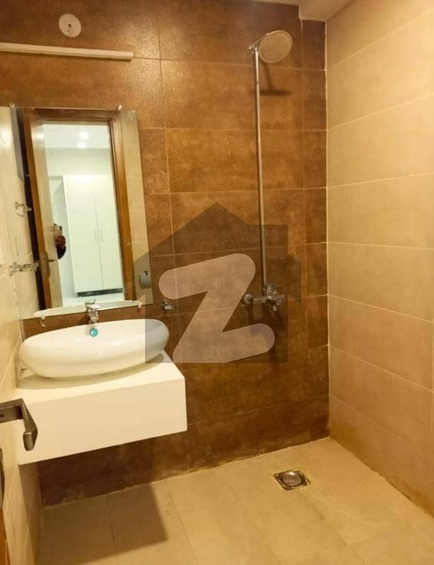 bahria enclave 3 bed Galleria apartment available for rent