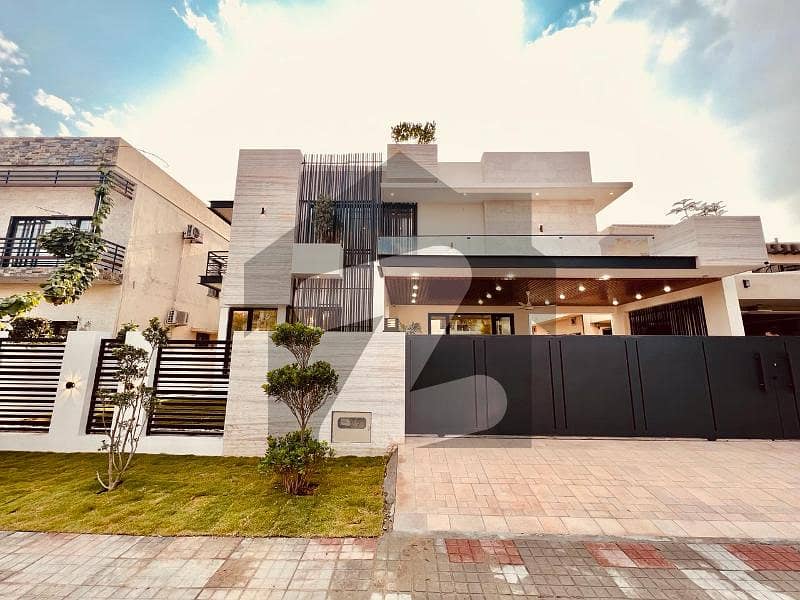 Your Dream Home Awaits 1 Kanal Luxurious Designer House For Sale