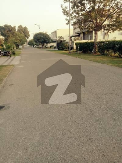 1 KANAL PLOT FOR SALE IN DHA PHASE 7 BLOCK U TOP LOCATION
