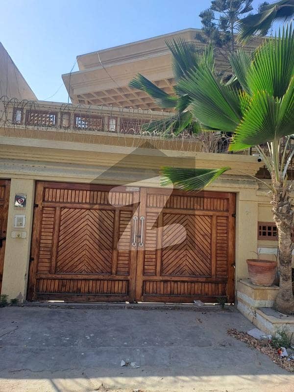 Prime Location 500 Square Yards House Situated In DHA Phase 6 For rent