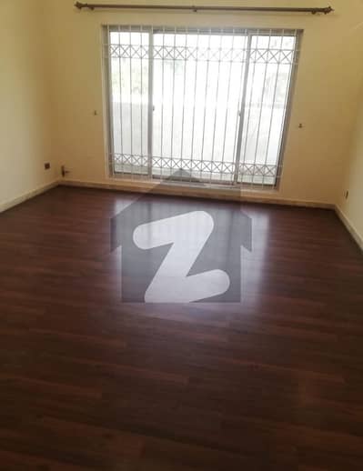 F11 400sy 3bed Upper Portion Available For Rent