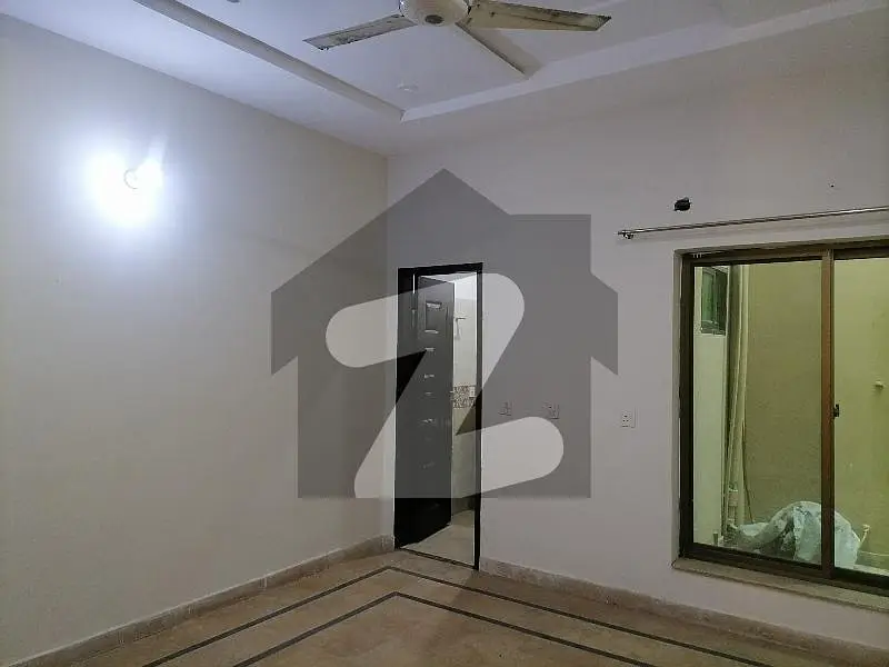 To Rent You Can Find Spacious Upper Portion In Salli Town
