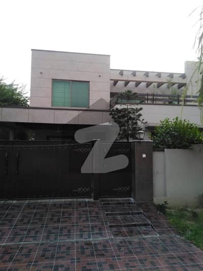 1 Kanal Beautiful Good House Available For Sale DHA Phase 4