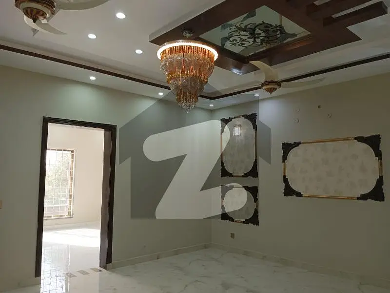 10 Marla Brand New Luxury Upper Portion Available For Rent In Bahria Town Lahore.