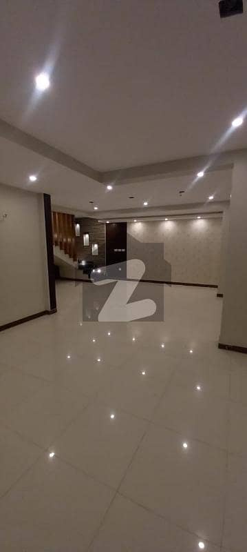 ڈی ایچ اے فیز 8 - زون بی ڈی ایچ اے فیز 8,ڈی ایچ اے ڈیفینس,کراچی میں 3 کمروں کا 4 مرلہ مکان 4.95 کروڑ میں برائے فروخت۔