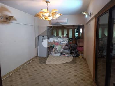 1st Floor Road Facing Boundary Wall Project 3 Bed Rooms Attached Bath Drawing Dining Tiles Flooring Neat & Clean In North Karachi 11-i