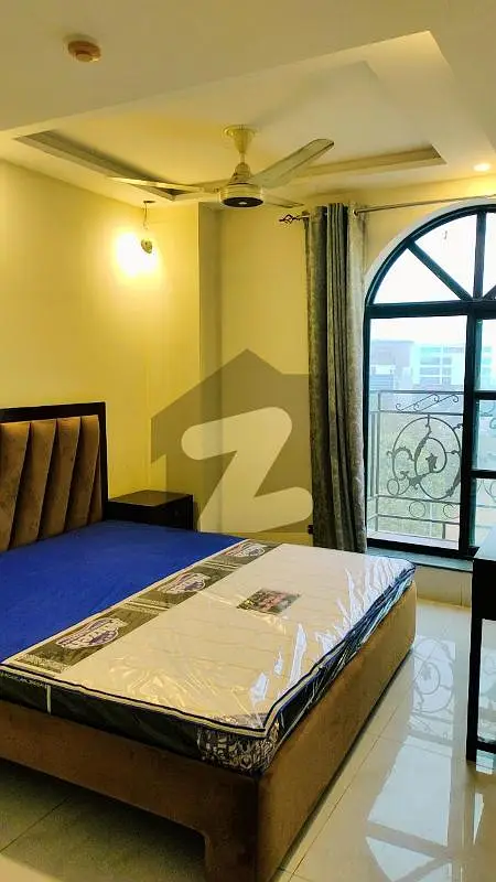 2 BED FURNISHED FLAT FOR RENT IN BAHRIA TOWN LAHORE
