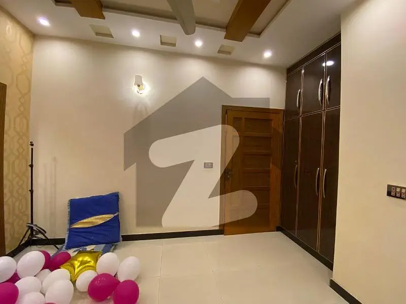 5 MARLA UPPER PORTION FOR RENT IN BAHRIA TOWN LAHORE