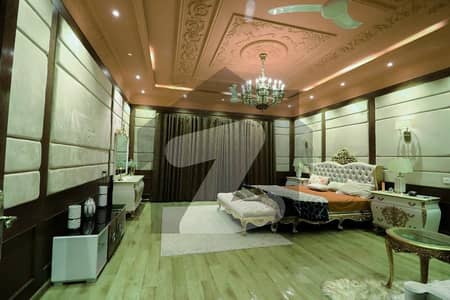 ڈی ایچ اے فیز 6 ڈیفنس (ڈی ایچ اے),لاہور میں 5 کمروں کا 1 کنال مکان 2.5 لاکھ میں کرایہ پر دستیاب ہے۔