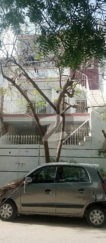 شادمان ٹاؤن - سیکٹر 14 / اے شادمان,نارتھ ناظم آباد,کراچی میں 6 کمروں کا 4 مرلہ مکان 1.85 کروڑ میں برائے فروخت۔