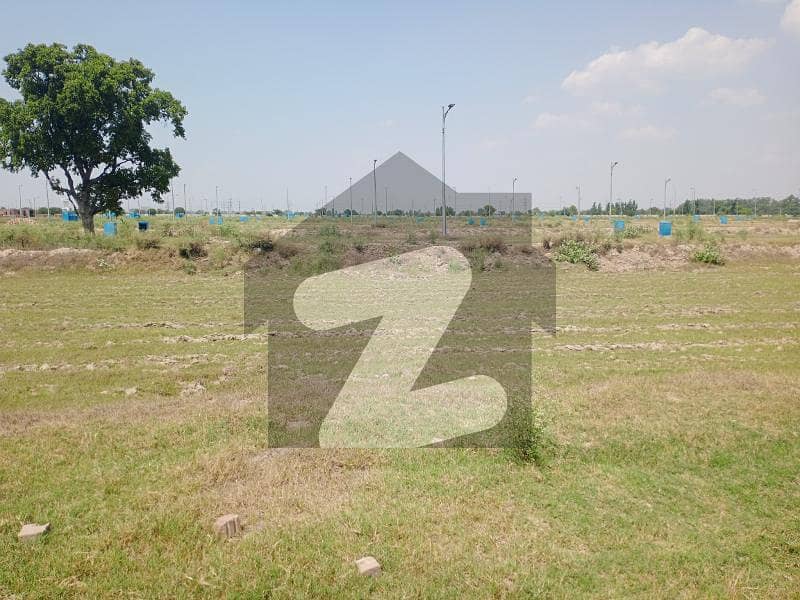 DHA phase 7 1 kanal plot for sale main road beautiful location gas available 43 no plot
