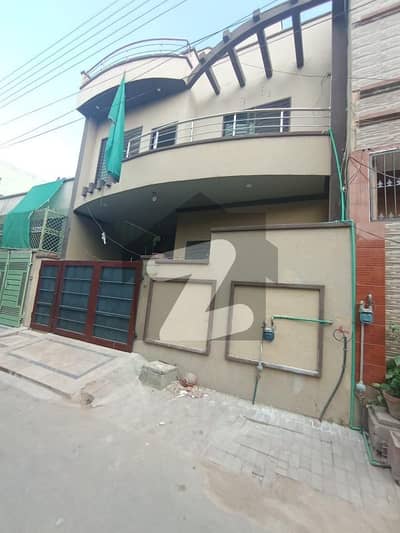الرحمان گارڈن فیز 2 الرحمان گارڈن,لاہور میں 5 کمروں کا 5 مرلہ مکان 1.35 کروڑ میں برائے فروخت۔