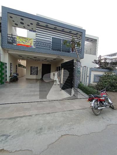 الرحمان گارڈن فیز 2 الرحمان گارڈن,لاہور میں 5 کمروں کا 12 مرلہ مکان 3.15 کروڑ میں برائے فروخت۔