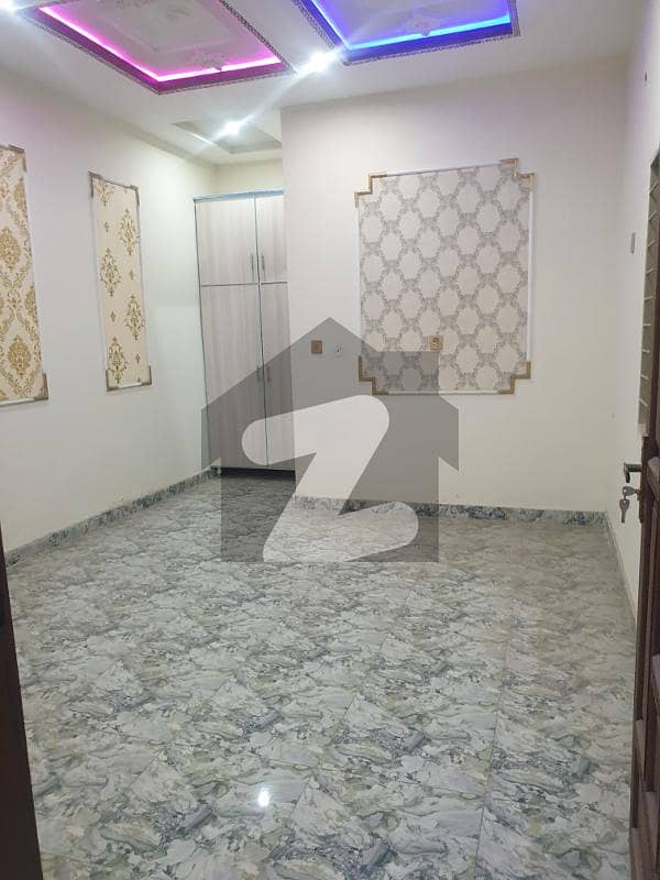 سمن آباد لاہور میں 2 کمروں کا 5 مرلہ زیریں پورشن 42.0 ہزار میں کرایہ پر دستیاب ہے۔