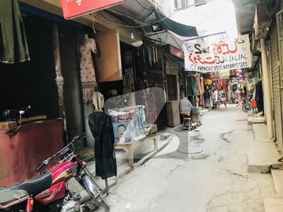 شاہدرہ لاہور میں 1 مرلہ دکان 1.7 کروڑ میں برائے فروخت۔