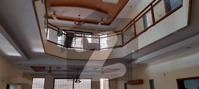 10 Marla Beautiful House For Sale In Wapda Town Lahore