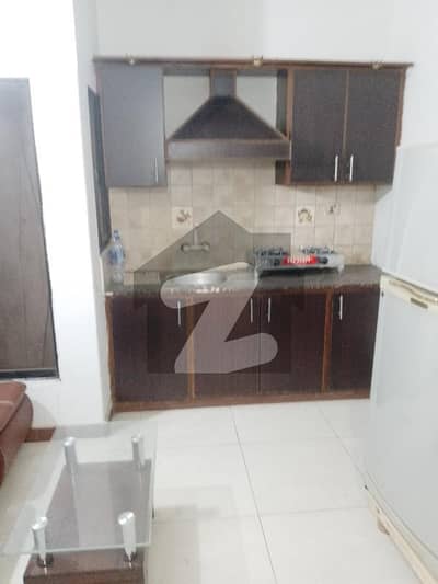 1 bed lounch full furnish for urgent rent tile folouring front intrnce well maintain 3rd folour