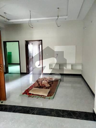 جوبلی ٹاؤن ۔ بلاک ایف جوبلی ٹاؤن,لاہور میں 2 کمروں کا 5 مرلہ زیریں پورشن 33.0 ہزار میں کرایہ پر دستیاب ہے۔