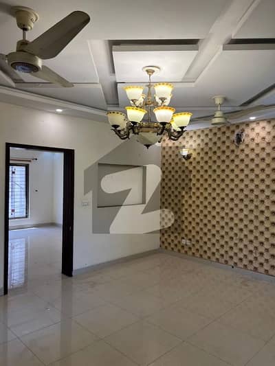 10 Marla full house for rent in overseas A block bahria town Lahore