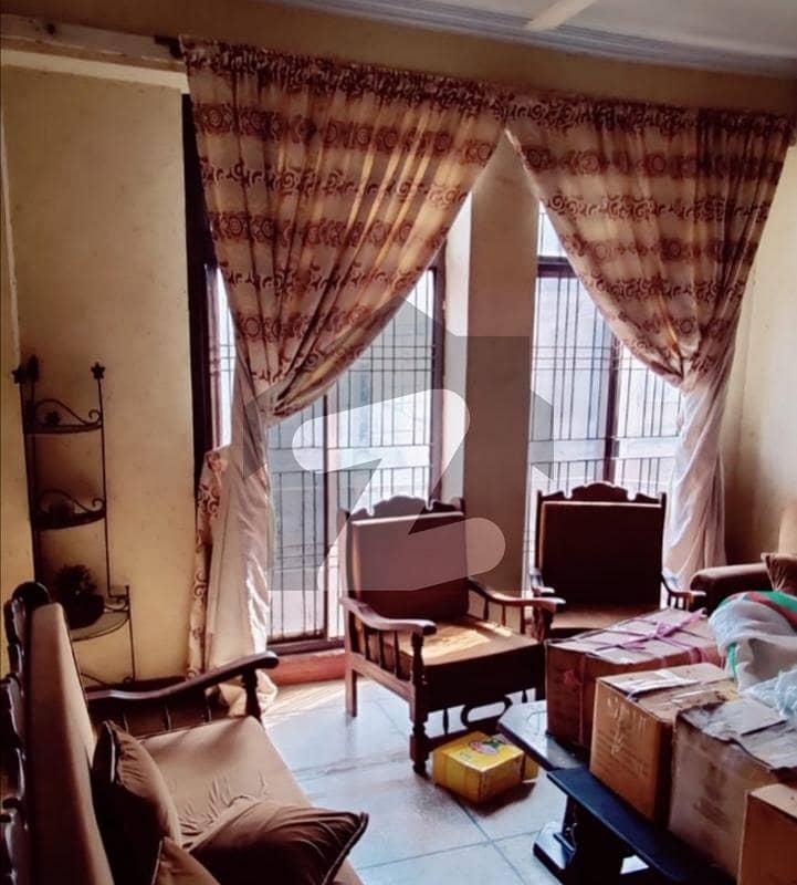 ماڈل ٹاؤن لِنک روڈ ماڈل ٹاؤن,لاہور میں 2 کمروں کا 10 مرلہ بالائی پورشن 60.0 ہزار میں کرایہ پر دستیاب ہے۔
