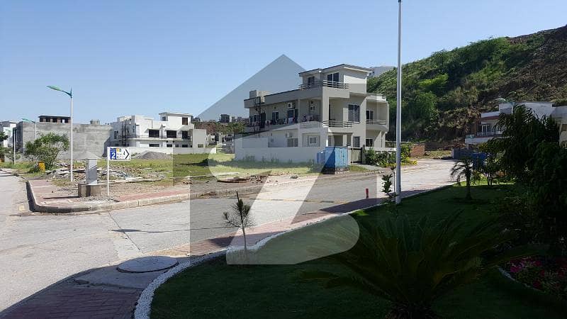 بحریہ ٹاؤن فیز 8 ۔ بلاک کے بحریہ ٹاؤن فیز 8,بحریہ ٹاؤن راولپنڈی,راولپنڈی میں 10 مرلہ رہائشی پلاٹ 75.0 لاکھ میں برائے فروخت۔