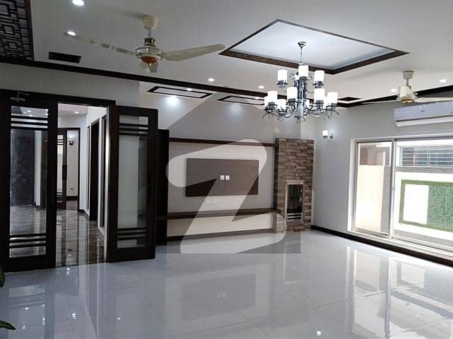1 Kanal Out Class Mazhar Munir Ultra Modern Bungalow Available For Rent In DHA Phase 4
