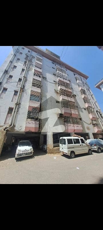 روفی لیک ڈرائیو اپارٹمنٹ کراچی میں 3 کمروں کا 9 مرلہ فلیٹ 50.0 ہزار میں کرایہ پر دستیاب ہے۔