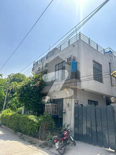 Corner & Facing Parking & Facing Commercial 6 Marla Double Story House In Model Town Block R.