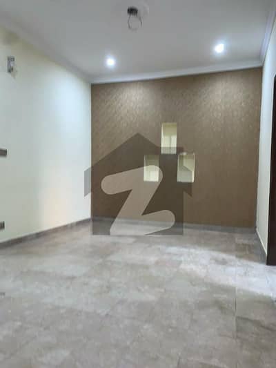 Lower Portion Of 5 Marla In Pak Arab Society Phase 1 - Block A For rent