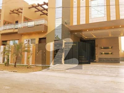 10 Marla House Available For Sale In UET
