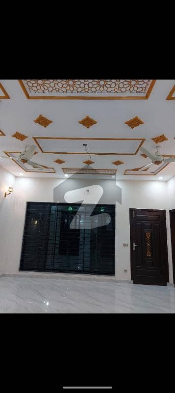 ڈی ایچ اے 11 رہبر لاہور میں 3 کمروں کا 5 مرلہ مکان 70.0 ہزار میں کرایہ پر دستیاب ہے۔