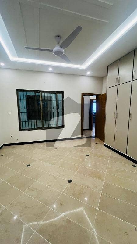 30x60 Ground Portion For Rent With 3 Bedrooms In G-13 Islamabad All Facilities Seprit