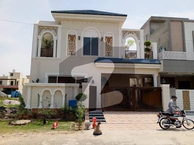 9 Marla Luxury House Brand New For Sale