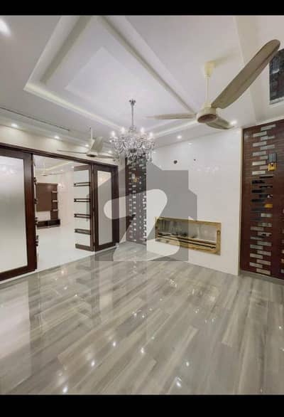 BRAND NEW 10 MARLA HOUSE FOR SALE IN BAHRIA TOWN LAHORE