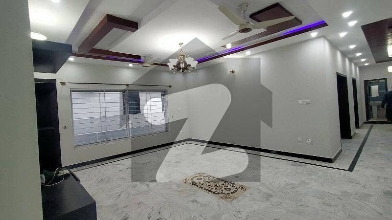 1 Kanal Upper Portion Is For Rent