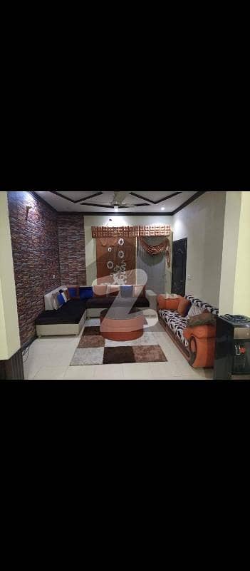 جوہر ٹاؤن لاہور میں 4 کمروں کا 5 مرلہ مکان 2.2 کروڑ میں برائے فروخت۔