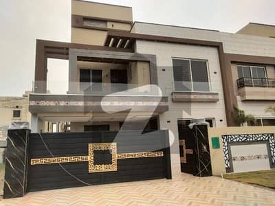 10 Marla House For Sale On Ideal Location Of central block ,Bahria orchard Lahore