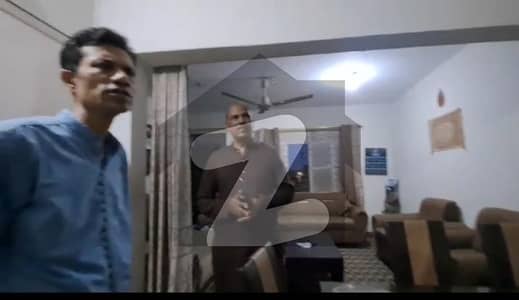 مسکان چورنگی کراچی میں 2 کمروں کا 4 مرلہ فلیٹ 1.15 کروڑ میں برائے فروخت۔